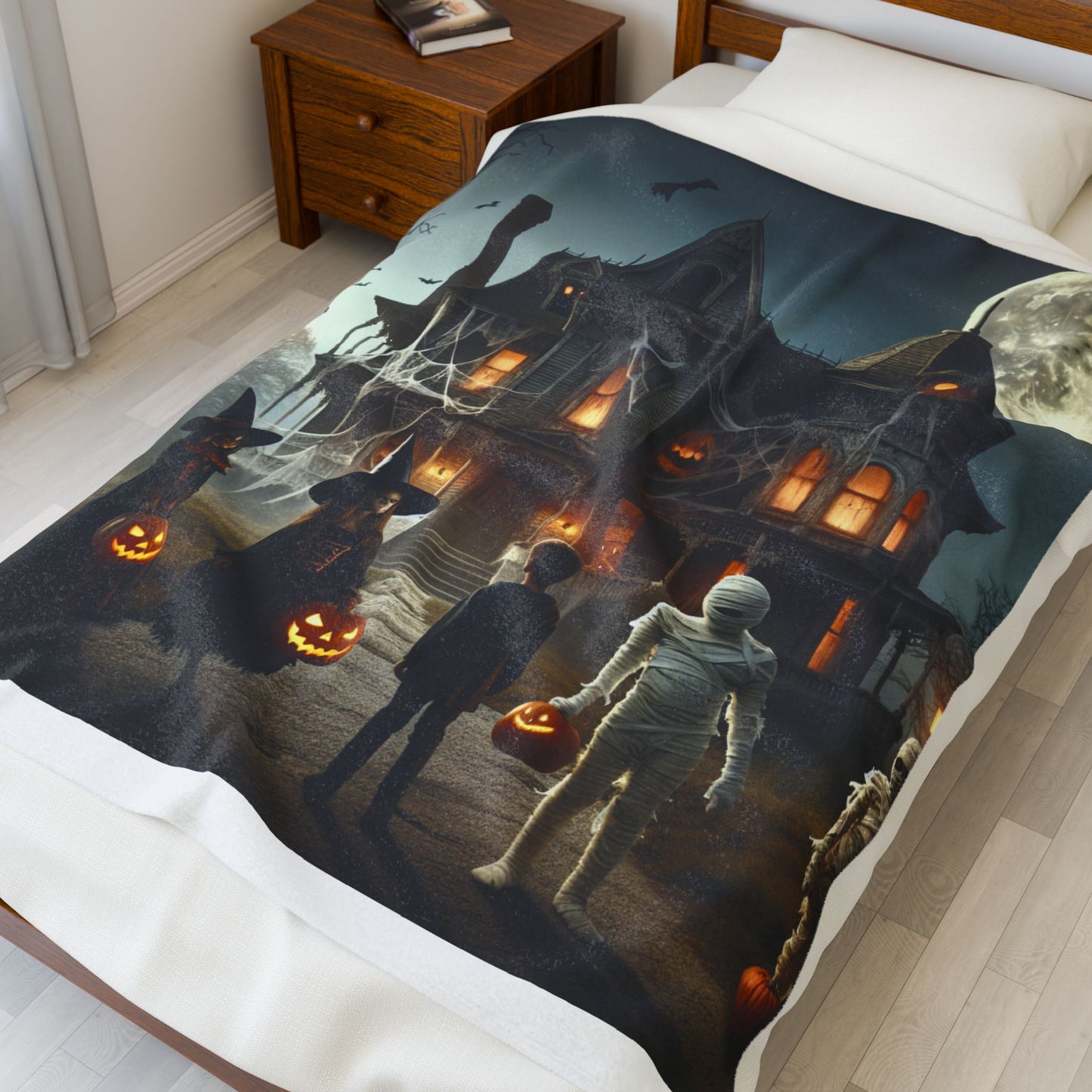 HALLOWEEN Velveteen Plush Blanket