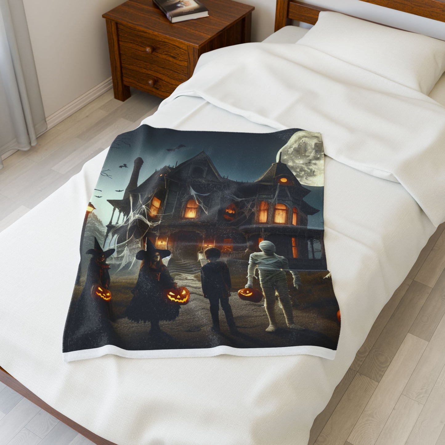 HALLOWEEN Velveteen Plush Blanket